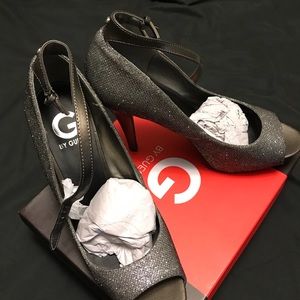 Guess Pewter heels